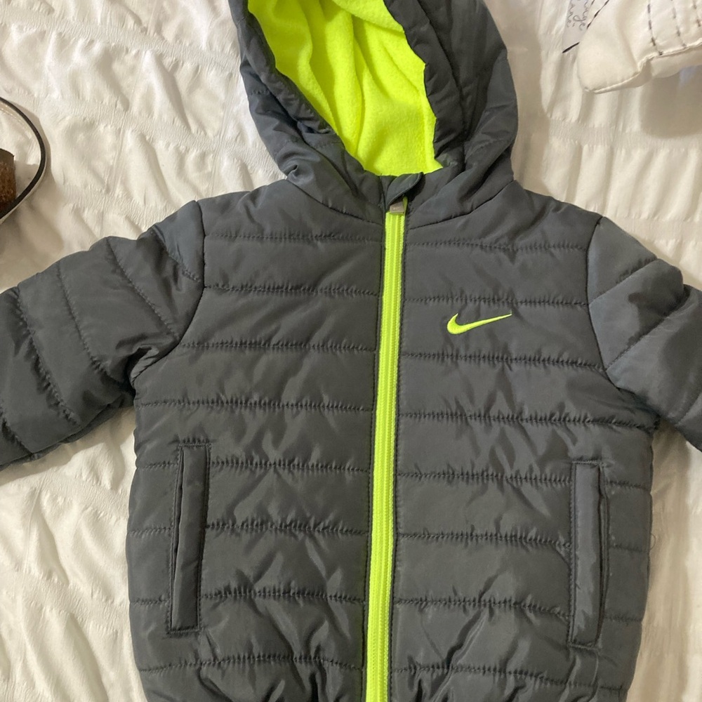 Nike Kids Charcoal Puffer Jacket with Lime Details